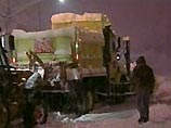 Штат Нью-Йорк завалило снегом: тысячи людей остались без света