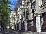 СМИ в понедельник связывают преследование директора "Базальта" с тем, что на предприятии проходит акционирование, а также видят в этом возможную месть со стороны уволенной сотрудницы "Базальта" СМИ в понедельник связывают преследование директора "Базальта" с тем, что на предприятии проходит акционирование, а также видят в этом возможную месть со стороны уволенной сотрудницы "Базальта"