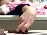 В Красноярске милиционер забил до смерти 7-летнего приемного сына В Красноярске милиционер забил до смерти 7-летнего приемного сына
