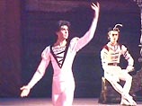 Выпускник Московского хореографического училища Цискаридзе с 1992 года работает в Большом театре, где исполнил 33 партии, из них более 20 - ведущие в классических и современных балетах
