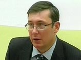 Глава МВД Украины по просьбе президента передумал подавать в отставку