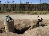 Президент Мексики назвал "позорным" подписанный Бушем закон о строительстве стены на границе