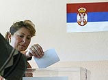 Сербы проголосовали за новую конституцию, в которой Косово названо "неотчуждаемой" территорией