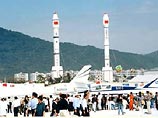 Авиационно-космический салон Airshow China-2006 открылся во вторник в китайском городе Чжухай. Китайский авиасалон проводится в шестой раз с 1996 года. В этом году 550 компаний из 33 стран и регионов представили на нем свою технику