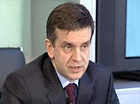 Отвечая на вопросы журналистов, он выразил удивление в связи с резко возросшими объемами спирта, идущими на нужды парфюмерной промышленности в нашей стране Отвечая на вопросы журналистов, он выразил удивление в связи с резко возросшими объемами спирта, идущими на нужды парфюмерной промышленности в нашей стране