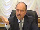 Чиновники называют отравления суррогатным алкоголем заговором, а законодатели предлагают вернуть госмонополию на спирт Чиновники называют отравления суррогатным алкоголем заговором, а законодатели предлагают вернуть госмонополию на спирт