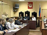 Московский окружной военный суд (МОВС) в среду постановил освободить рядового Дмитрия Опарина от уголовной ответственности в связи с невменяемостью и применить к нему меры принудительного лечения с помещением в психиатрический стационар специального типа Московский окружной военный суд (МОВС) в среду постановил освободить рядового Дмитрия Опарина от уголовной ответственности в связи с невменяемостью и применить к нему меры принудительного лечения с помещением в психиатрический стационар специального типа