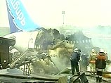 Достаточно вспомнить последнюю катастрофу в Иркутске в июле 2006 года, когда лайнер А-310, на борту которого находились 200 человек, выехал за пределы посадочной полосы и, врезавшись в гаражи, загорелся