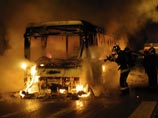 За поджог автобуса в годовщину беспорядков во Франции к суду привлечены четверо подростков 