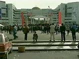 Лидеры киргизской оппозиции решили бойкотировать президента в парламенте Лидеры киргизской оппозиции решили бойкотировать президента в парламенте