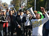 В Бишкеке милиция сняла оцепление Дома правительства - Бакиев готов к переговорам В Бишкеке милиция сняла оцепление Дома правительства - Бакиев готов к переговорам