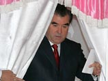 Действующий президент Эмомали Рахмонов с большим отрывом победил на президентских выборах, состоявшихся в Таджикистане в понедельник