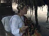 Француженка Мари-Клод Ловиза избрана вождем одного из тонголезских племен Француженка Мари-Клод Ловиза избрана вождем одного из тонголезских племен