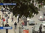 Севастопольцы скупили в магазине всю воду. Водопроводная отравлена Севастопольцы скупили в магазине всю воду. Водопроводная отравлена
