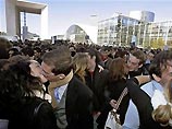 Мир празднует день рекордов Гиннесса. Энтузиасты спешат попасть в историю Мир празднует день рекордов Гиннесса. Энтузиасты спешат попасть в историю