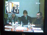Александр Литвиненко является бывшим офицером спецслужб, в последнее время находится в изгнании в Лондоне и занимается там правозащитной деятельностью Александр Литвиненко является бывшим офицером спецслужб, в последнее время находится в изгнании в Лондоне и занимается там правозащитной деятельностью