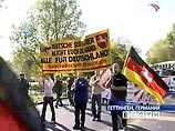 В Германии неонацисты поднимают голову не без помощи спецслужб: треть из них - тайные агенты В Германии неонацисты поднимают голову не без помощи спецслужб: треть из них - тайные агенты
