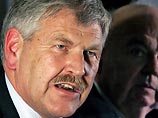 Выступая на съезде, переизбранный председатель НДП Удо Фойгт заявил: "Наше время пришло". И более того: "Мы хотим править этой страной". В настоящее время НДП насчитывает 6000 членов. Она имеет свои фракции уже в трех земельных парламентах Выступая на съезде, переизбранный председатель НДП Удо Фойгт заявил: "Наше время пришло". И более того: "Мы хотим править этой страной". В настоящее время НДП насчитывает 6000 членов. Она имеет свои фракции уже в трех земельных парламентах