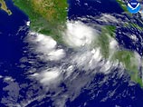 Ураган "Серхио", вопреки прогнозам, повернул к суше