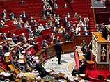 Как и обещало турецкое руководство, решение нижней палаты французского парламента - об уголовной ответственности во Франции за отрицание геноцида армян, грозящее годом тюрьмы и штрафом в 45 тыс. евро