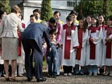 Супруги Буш молились в Ханое вместе с вьетнамскими христианами