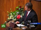 Прибывший в Грузию на годовщину "революции роз" Ющенко стал крестным отцом сына Саакашвили (ФОТО) Прибывший в Грузию на годовщину "революции роз" Ющенко стал крестным отцом сына Саакашвили (ФОТО)