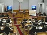 В парламенте Киргизии в пятницу произошла потасовка между экс-спикером Омурбеком Текебаевым и нынешним председателем законодательного органа Маратом Султановым В парламенте Киргизии в пятницу произошла потасовка между экс-спикером Омурбеком Текебаевым и нынешним председателем законодательного органа Маратом Султановым