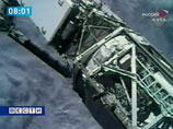 Коррекция орбиты проводилась под стыковку с американским шаттлом Discovery, старт которого намечен на 7 декабря