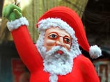 В Германии из витрин крупной торговой сети изъяты Деды Морозы, салютующие Гитлеру