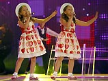 Победившие на детском "Евровидении-2006" сестры Толмачевы прилетели в Москву Победившие на детском "Евровидении-2006" сестры Толмачевы прилетели в Москву