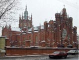 Представители Католической церкви в России выразили соболезнование в связи с гибелью священника Андрея Николаева и его семьи