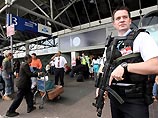 В лондонском аэропорту Heathrow начали проверять биометрические данные пассажиров В лондонском аэропорту Heathrow начали проверять биометрические данные пассажиров