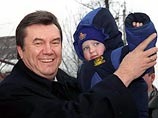 Премьер Украины Виктор Янукович хочет возродить свое "родовое гнездо" в Белоруссии и собрать там всех сородичей