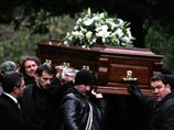 В Лондоне в четверг похоронили бывшего офицера ФСБ Александра Литвиненко, пожелавшего перед смертью быть погребенным по мусульманскому обряду