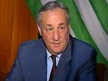 Абхазия закрыла границу с Грузией и грозит отключить ее от электричества в знак протеста против задержания чиновника
Абхазия закрыла границу с Грузией и грозит отключить ее от электричества в знак протеста против задержания чиновника