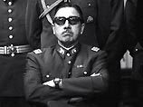 При президенте Альенде (1970-1973) стал командующим гарнизона города Сантьяго, а в 1973 был назначен главнокомандующим армии При президенте Альенде (1970-1973) стал командующим гарнизона города Сантьяго, а в 1973 был назначен главнокомандующим армии