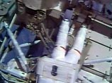 Двухтонный сегмент был доставлен к ферме "рукой"-манипулятором МКС, которой управляли две американские астронавтки - Сунита Уильямс и Джоан Хиггинботам