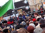 С призывом начать шествие к участникам акции обратился лидер Объединенного гражданского фронта Гарри Каспаров. Ранее такое шествие было запрещено властями города С призывом начать шествие к участникам акции обратился лидер Объединенного гражданского фронта Гарри Каспаров. Ранее такое шествие было запрещено властями города