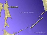 В Охотском море во время шторма перевернулось рыболовное судно с российским экипажем