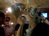 Новогодние и рождественские праздники - это не только радостное общение с родственниками и друзьями, веселые застолья и подарки, но еще и стресс Новогодние и рождественские праздники - это не только радостное общение с родственниками и друзьями, веселые застолья и подарки, но еще и стресс
