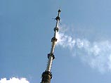 Пожар вспыхнул около 15.20 по московскому времени. И огонь охватил несколько верхних секций телебашни на высоте более 400 метров Пожар вспыхнул около 15.20 по московскому времени. И огонь охватил несколько верхних секций телебашни на высоте более 400 метров