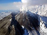 На Камчатке началось извержение вулкана Безымянный На Камчатке началось извержение вулкана Безымянный