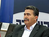 Министр обороны Амир Перец сообщил сегодня на заседании парламентской комиссии по внешним делам и обороне, что в ближайшее время будут демонтированы 59 блокпостов на Западном берегу Министр обороны Амир Перец сообщил сегодня на заседании парламентской комиссии по внешним делам и обороне, что в ближайшее время будут демонтированы 59 блокпостов на Западном берегу