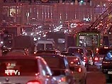 Москва "стоит" в пробках, несмотря на поздний час Москва "стоит" в пробках, несмотря на поздний час