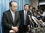 Новый премьер-министр Японии лишился двух человек из своей команды и 20% рейтинга