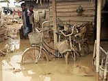 Свыше 300 человек погибли или пропали без вести в результате наводнений и оползней в Индонезии