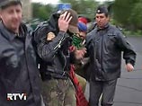 Прокуратура Карелии предъявила в пятницу окончательное обвинение еще четырем чеченцам - участникам массовой драки в ресторане "Чайка" в городе Кондопога в ночь на 30 августа 2006 года. Прокуратура Карелии предъявила в пятницу окончательное обвинение еще четырем чеченцам - участникам массовой драки в ресторане "Чайка" в городе Кондопога в ночь на 30 августа 2006 года.