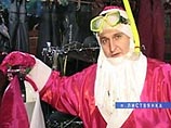 На дне Байкала в районе поселка Листвянка под Иркутском пловцы из дайвинг-центра "АкваЭко" установили новогоднюю елку На дне Байкала в районе поселка Листвянка под Иркутском пловцы из дайвинг-центра "АкваЭко" установили новогоднюю елку
