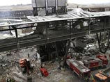 Испанское правительство заявило во вторник, что взрыв начиненного взрывчаткой автомобиля в мадридском аэропорте, в котором обвиняют баскских сепаратистов ЭТА закончил мирный процесс в Стране басков