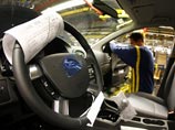 Ford сумел продать своих машин на 8% меньше по сравнению с предыдущим годом, а Chrysler - на 5%